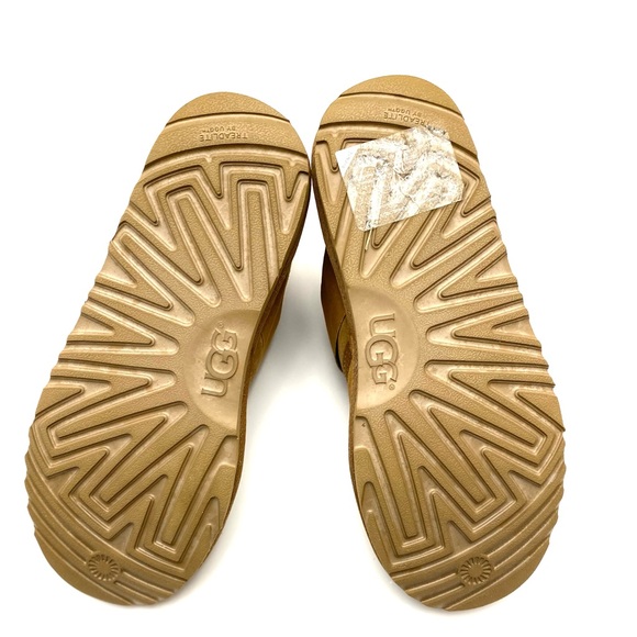 UGG Neumel II Graphic Slip On KIDS size 6 chestnut color - Picture 6 of 7